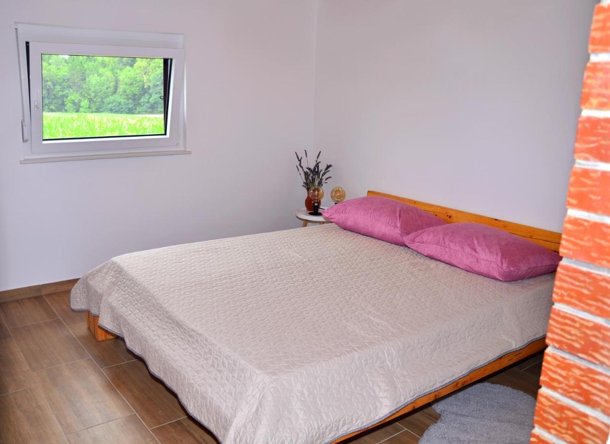Apartma Kapelski Fant 스베티유리오브슈차브니치 외부 사진